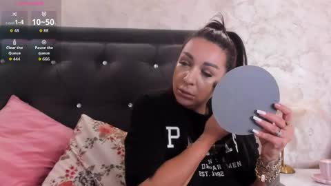 raelledarkstar online show from 05.21.26