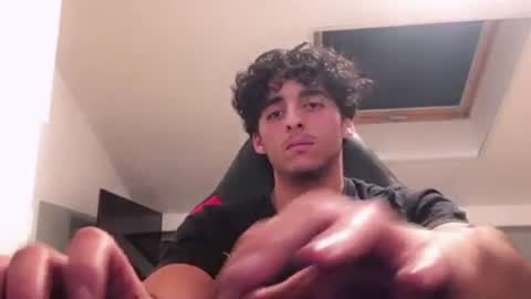 Snapshot of raes69 chatting on 12.12.24 raes online show from 12.12.24