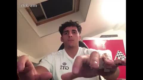 Snapshot of raes69 chatting on 02.13.25 raes online show from 02.13.25