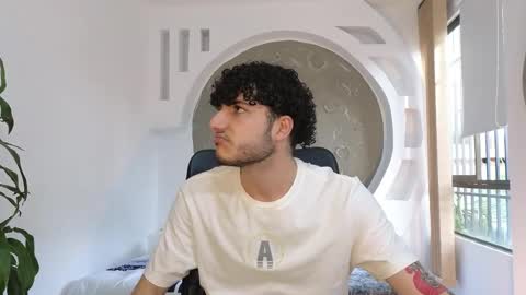 R A F A E L online show from 10.26.25