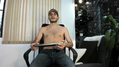 R A F A E L online show from 11.20.25