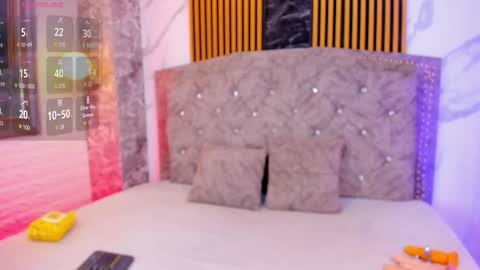  Welcome to my room  online show from 11.10.25