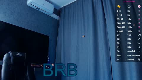 Snapshot of raimeii chatting on 01.12.25 Mei online show from 01.12.25