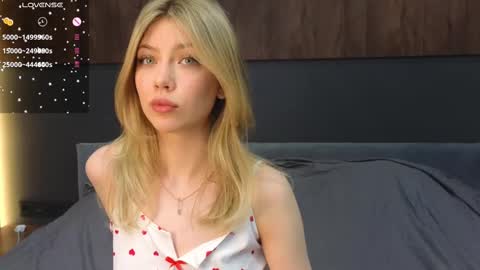 Lisa online show from 02.15.25