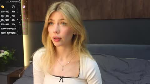 Lisa online show from 02.20.25