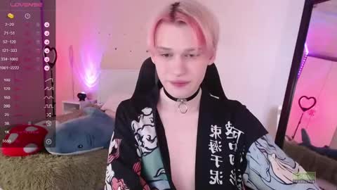 Snapshot of rainbow__salt chatting on 01.18.25 Mike online show from 01.18.25