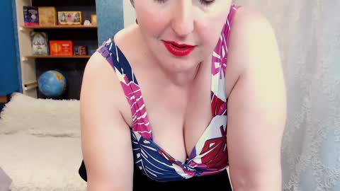 Snapshot of rainbowladyy chatting on 12.03.24 rainbowladyy online show from 12.03.24