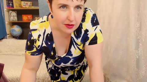 Snapshot of rainbowladyy chatting on 01.10.25 rainbowladyy online show from 01.10.25