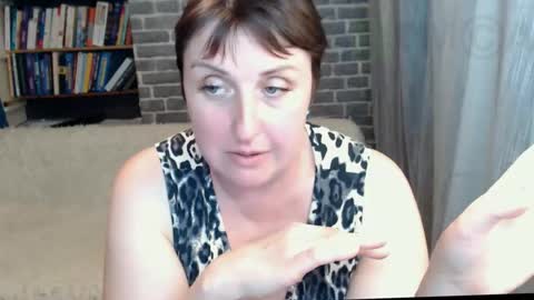 Snapshot of rainbowladyy chatting on 09.18.25 rainbowladyy online show from 09.18.25
