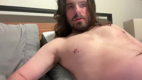 Snapshot of rainier1234 chatting on 11.26.25 Alex online show from 11.26.25