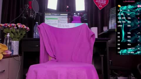 Laura online show from 10.02.25