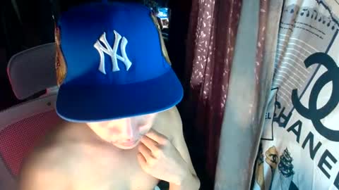 Snapshot of ralfhuge24 chatting on 06.21.26 ralfhuge24 online show from 06.21.26