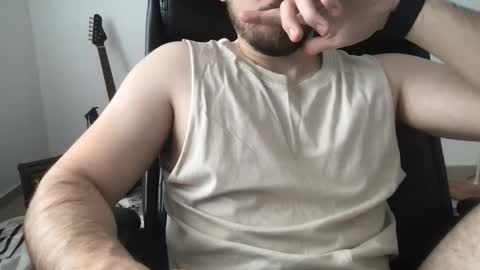 Snapshot of ramiarg chatting on 10.16.25 ramiarg online show from 10.16.25
