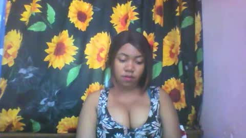 Snapshot of ranah23 chatting on 05.19.26 ranah23 online show from 05.19.26