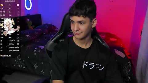  A independent Model  online show from 10.06.25