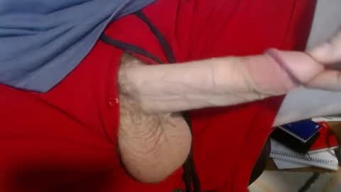 Snapshot of random41yearoldguy chatting on 01.18.25 random41yearoldguy online show from 01.18.25