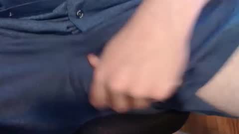 Snapshot of random41yearoldguy chatting on 01.24.25 random41yearoldguy online show from 01.24.25