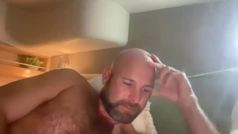 Snapshot of ransguy chatting on 11.06.25 ransguy online show from 11.06.25