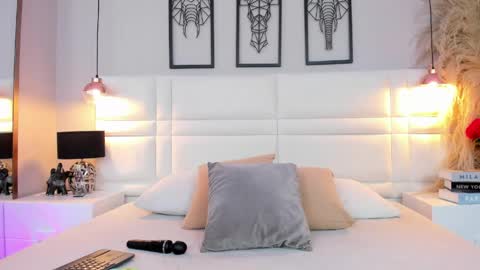 raquel Hyde online show from 04.01.26