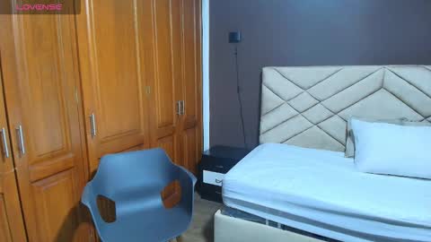 Raquel online show from 10.23.25