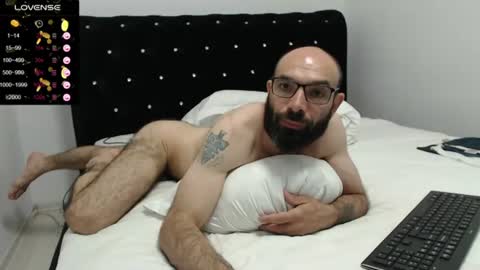 Snapshot of raul27big chatting on 06.10.26 RaulWildBoy27 online show from 06.10.26