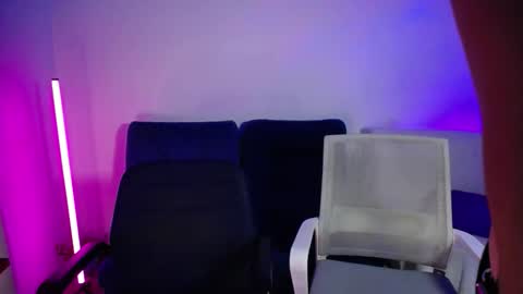 Ravenhudson online show from 11.12.25