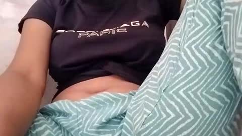 Snapshot of rava_sexy chatting on 09.27.25 rava_sexy online show from 09.27.25