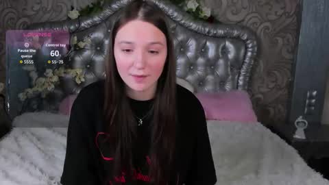 Snapshot of raven_crowe chatting on 02.24.26 Raven online show from 02.24.26