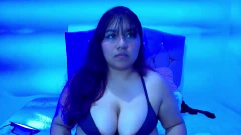 Snapshot of raven_gaze chatting on 10.16.25 raven_gaze online show from 10.16.25