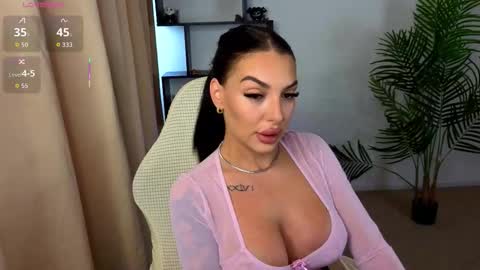 raven_inkk online show from 10.08.25