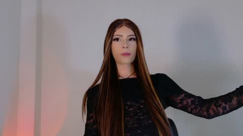 Isaindepent model online show from 07.11.26