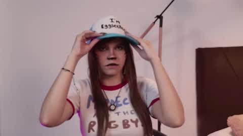 Snapshot of raven_oa chatting on 02.25.26 online show from 02.25.26