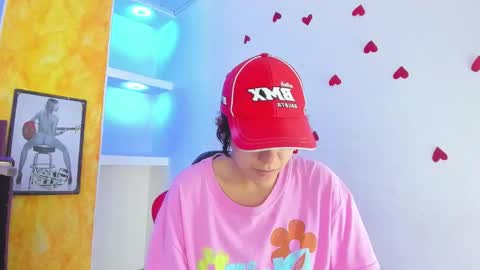 Snapshot of raven_rouge chatting on 02.15.26 gata online show from 02.15.26