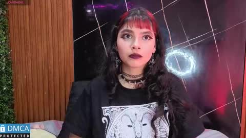 raven_rox_ online show from 11.14.25