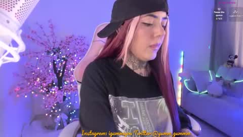 Snapshot of raven_sakura chatting on 08.01.26 . online show from 08.01.26