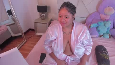 Snapshot of ravendipaul_ chatting on 12.23.24 online show from 12.23.24