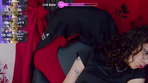 Snapshot of ravennmoonn chatting on 10.04.25 Raven online show from 10.04.25