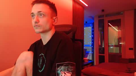 Snapshot of ravine_doleg chatting on 02.12.25 Alex Nash online show from 02.12.25