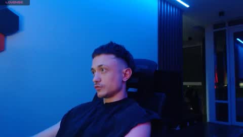 Snapshot of ravine_doleg chatting on 09.20.25 Alex Nash online show from 09.20.25