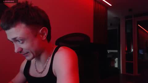 Snapshot of ravine_doleg chatting on 10.02.25 Alex Nash online show from 10.02.25