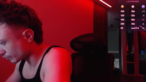 Snapshot of ravine_doleg chatting on 10.15.25 Alex Nash online show from 10.15.25