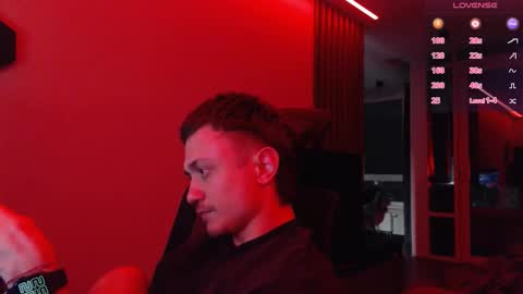 Snapshot of ravine_doleg chatting on 10.31.25 Alex Nash online show from 10.31.25