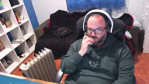 ravingr3d3 online show from 12.15.25