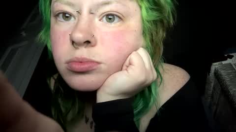 Ravynn 3 online show from 01.05.25