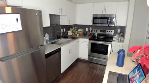 Snapshot of rawr_itsben chatting on 01.06.25 Its Ben online show from 01.06.25