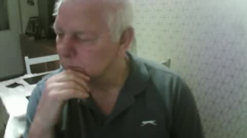 Snapshot of ray47 chatting on 09.30.25 ray47 online show from 09.30.25