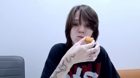 Ray-Ray online show from 02.26.26