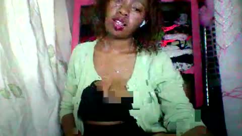 Snapshot of rayana_69 chatting on 05.10.26 rayana_69 online show from 05.10.26