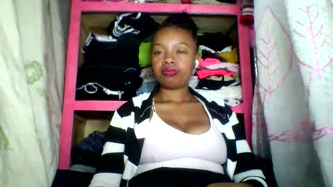 Snapshot of rayana_69 chatting on 05.15.26 rayana_69 online show from 05.15.26