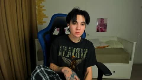 Snapshot of raytaylorr chatting on 01.15.26 Ray online show from 01.15.26